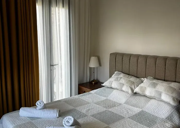 Villa Kyrenia Villa *